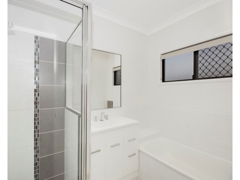 9 DAYDREAM CIRCUIT, Burdell QLD 4818