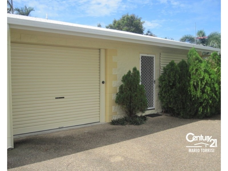 4/27 GREENSLADE STREET, West End QLD 4810