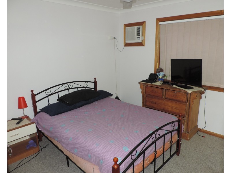 4/27 GREENSLADE STREET, West End QLD 4810