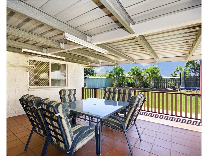 18 REDWOOD AVENUE, Kirwan QLD 4817