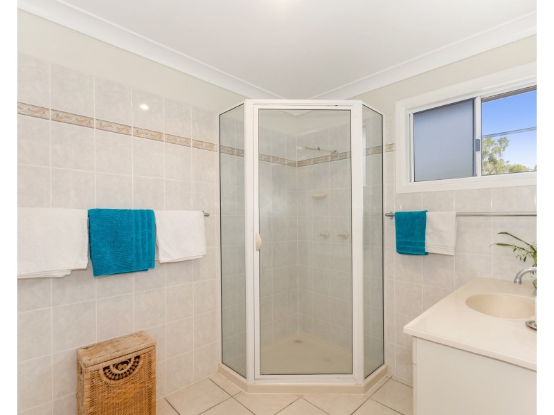 17 SNAPPER COURT, Cungulla QLD 4816