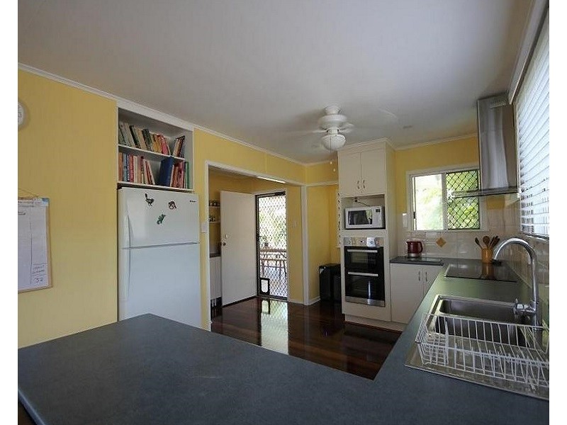 25 Buna Avenue, Mundingburra QLD 4812