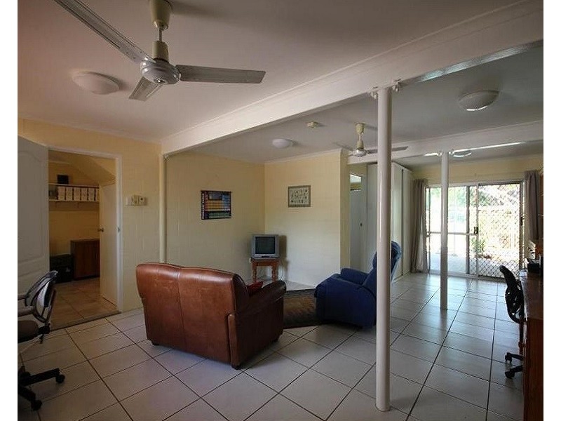 25 Buna Avenue, Mundingburra QLD 4812