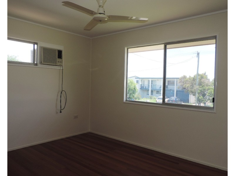 23  SONIA STREET, Rasmussen QLD 4815