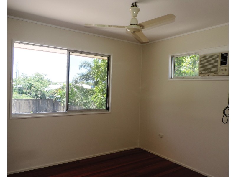 23  SONIA STREET, Rasmussen QLD 4815