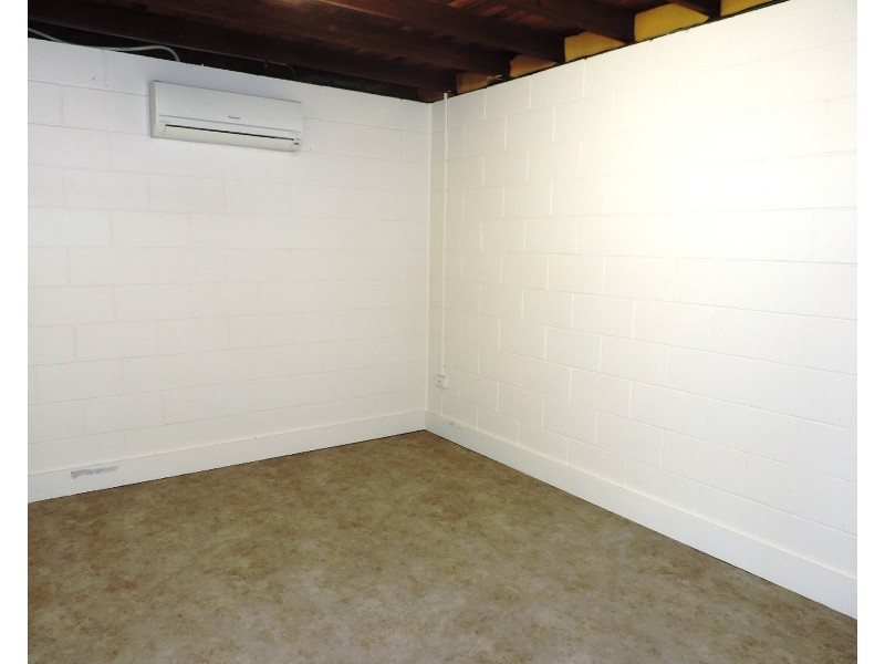 23  SONIA STREET, Rasmussen QLD 4815