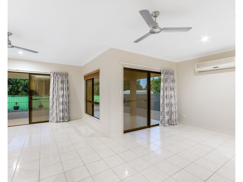 9 SANTIAGO COURT, Mount Louisa QLD 4814