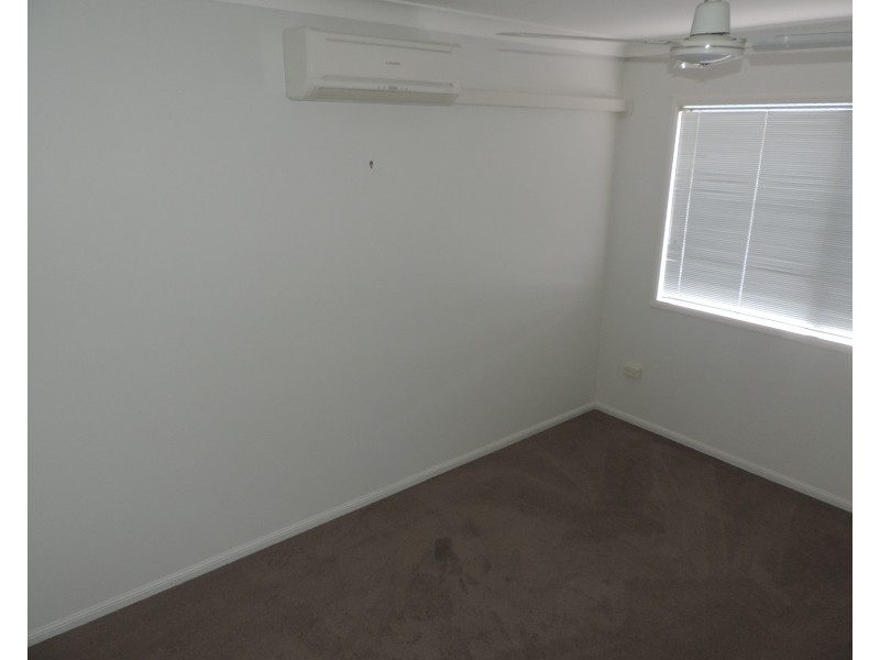 3/15  LOWTH STREET, Rosslea QLD 4812