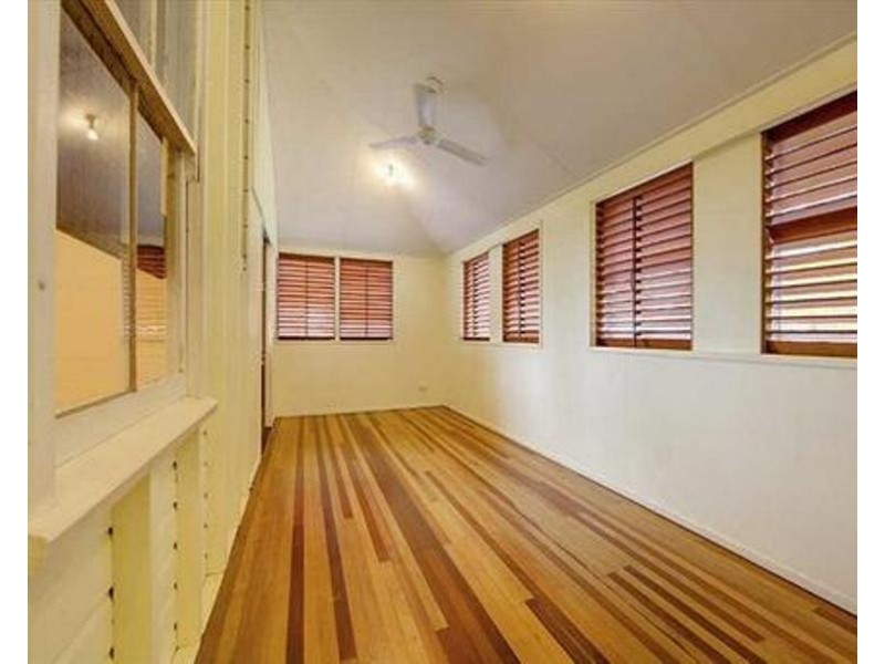 62 ROBERTSON STREET, Railway Estate QLD 4810