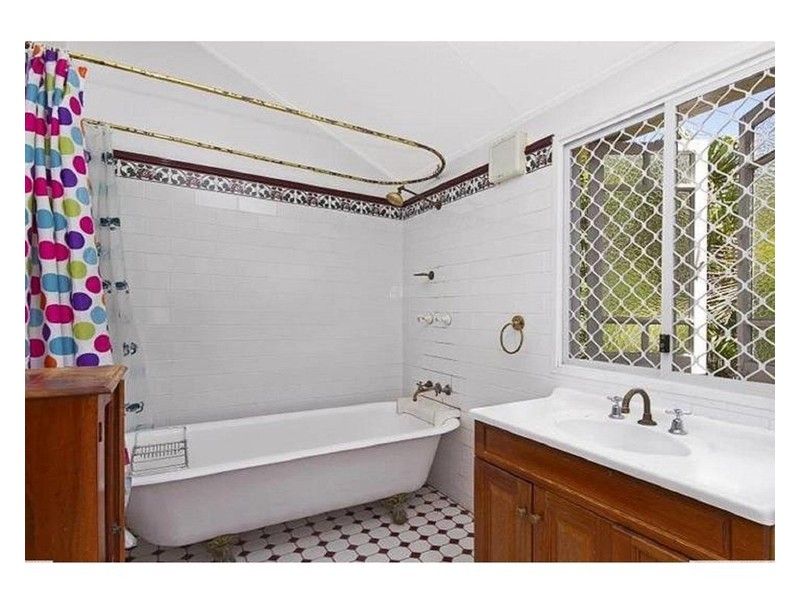 62 ROBERTSON STREET, Railway Estate QLD 4810