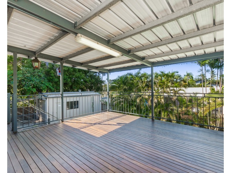 14 SALLOWS STREET, Pallarenda QLD 4810