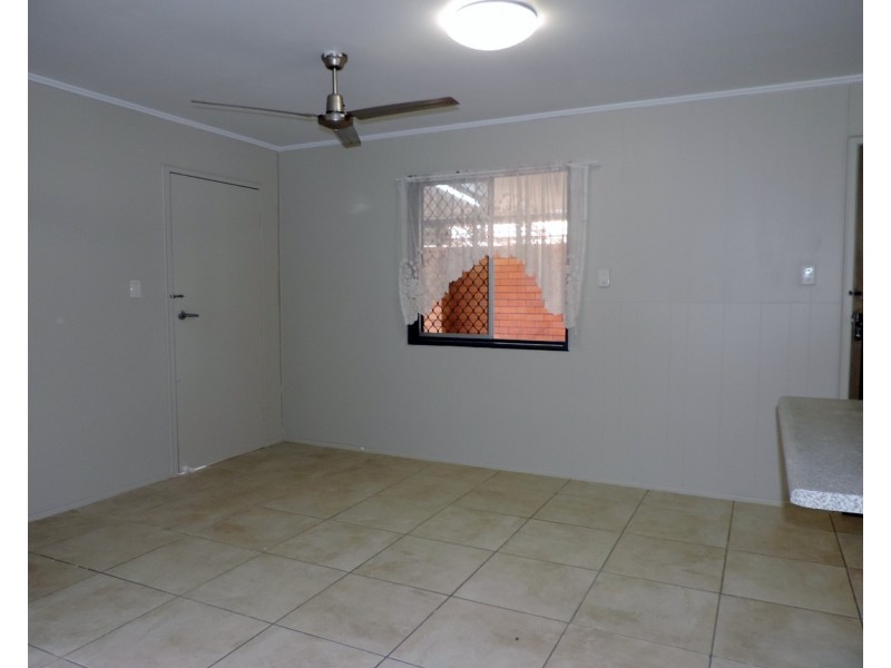 9 VIVIAN STREET, Gulliver QLD 4812