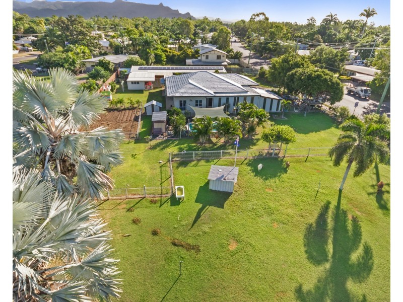 1419  RIVERWAY DRIVE, Kelso QLD 4815