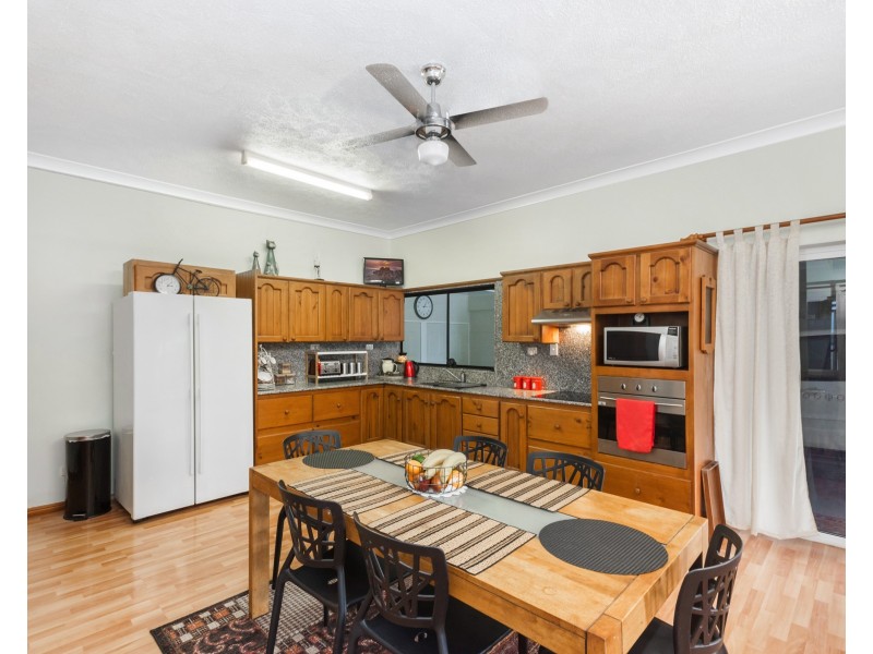 1419  RIVERWAY DRIVE, Kelso QLD 4815