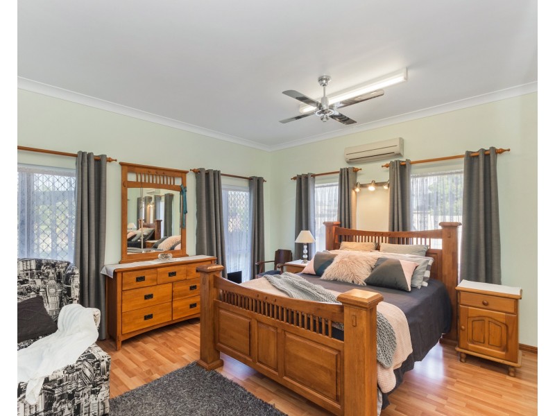 1419  RIVERWAY DRIVE, Kelso QLD 4815