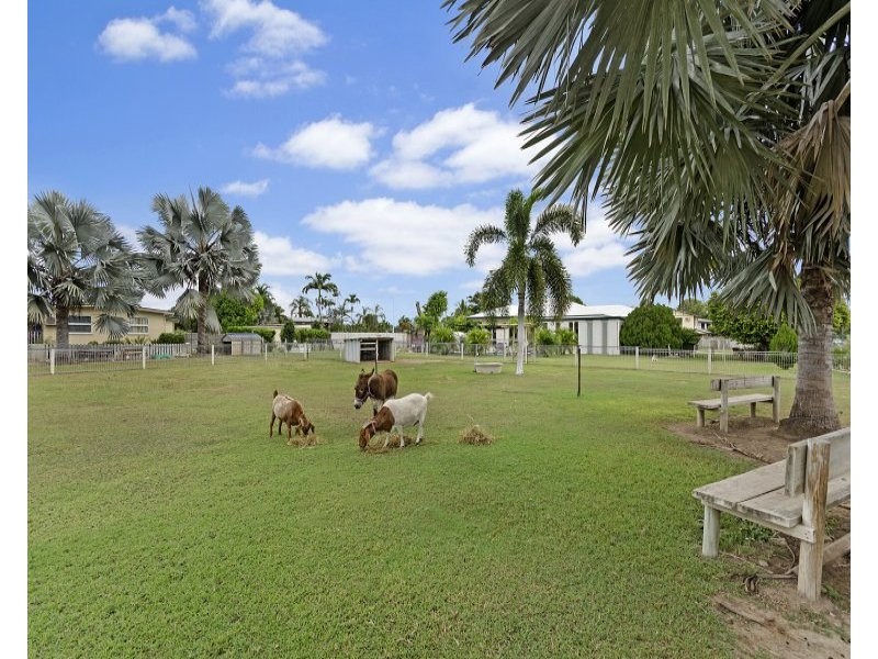 1419  RIVERWAY DRIVE, Kelso QLD 4815