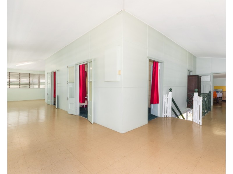 19 TENTH AVENUE, Railway Estate QLD 4810