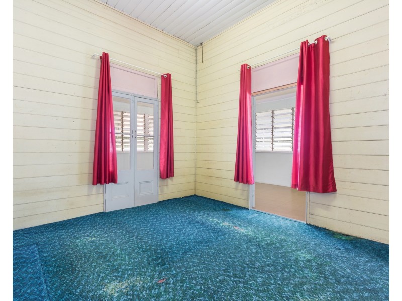 19 TENTH AVENUE, Railway Estate QLD 4810