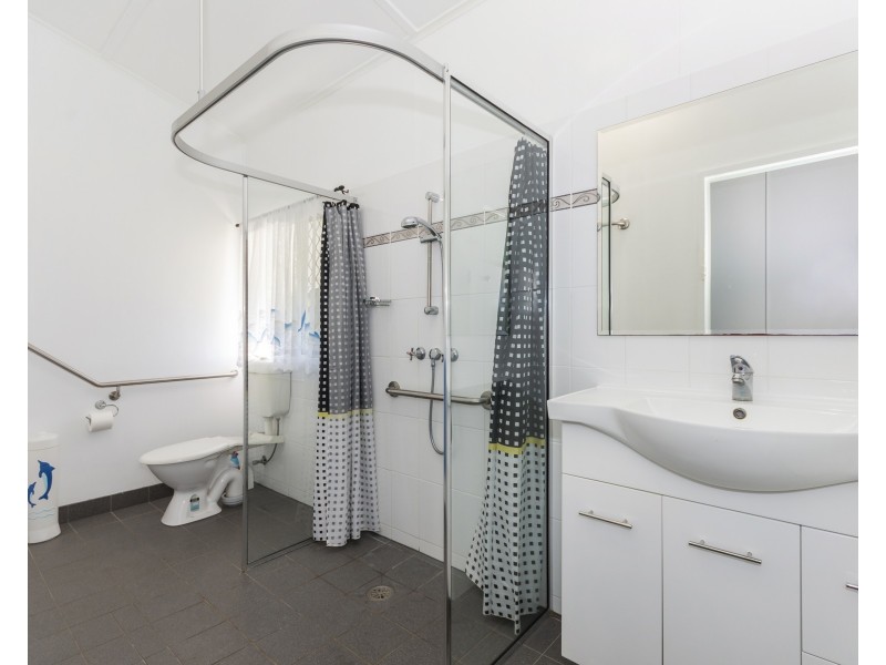 19 TENTH AVENUE, Railway Estate QLD 4810