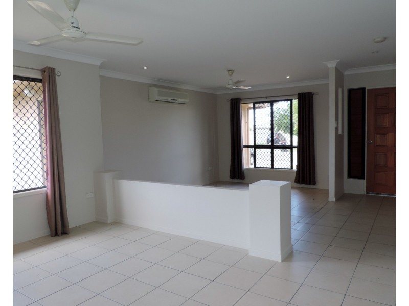 8 RIPON COURT, Mount Low QLD 4818