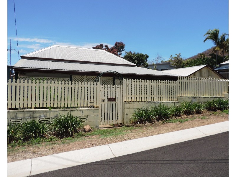 24 GREENSLADE STREET, West End QLD 4810