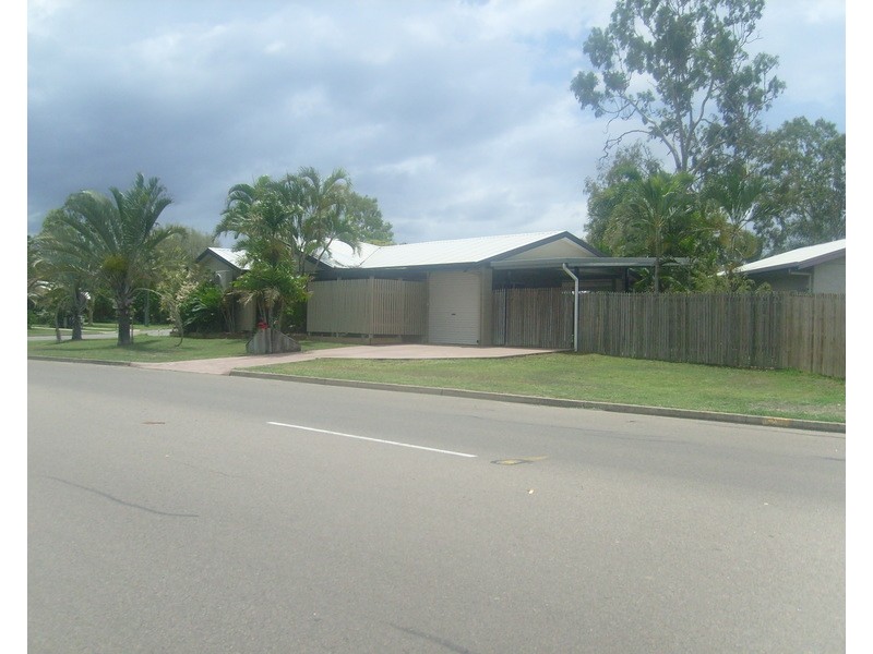 14 ROSEWOOD AVENUE, Kelso QLD 4815