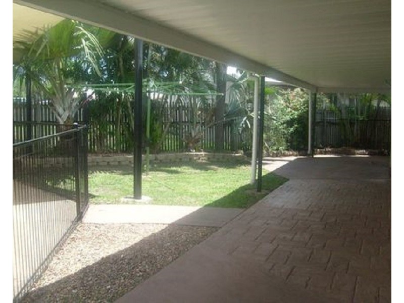 14 ROSEWOOD AVENUE, Kelso QLD 4815