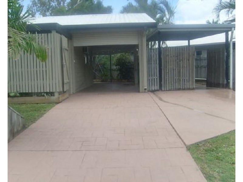 14 ROSEWOOD AVENUE, Kelso QLD 4815