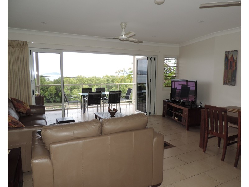 4/108 THE ESPLANADE, Belgian Gardens QLD 4810