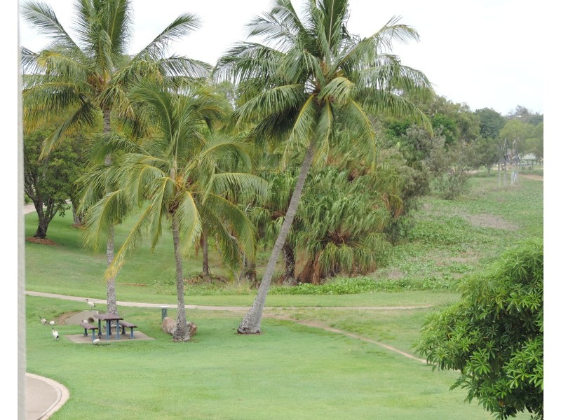 4/108 THE ESPLANADE, Belgian Gardens QLD 4810