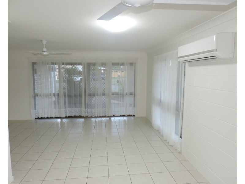 4 YARAI COURT, Mount Louisa QLD 4814