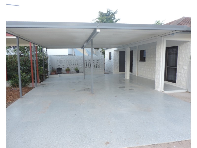 4 YARAI COURT, Mount Louisa QLD 4814