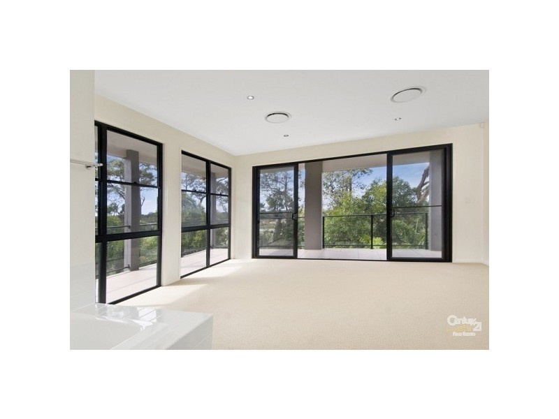 20 Selkirk Way, Peregian Springs QLD 4573