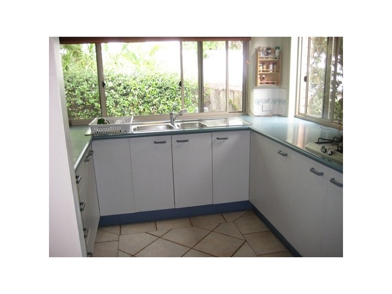 6 Walnut Court, Marcus Beach QLD 4573