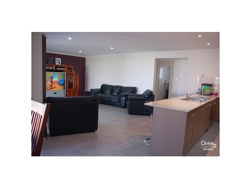 42 Sandhurst Crescent, Peregian Springs QLD 4573