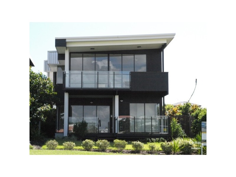 2/2 Balgownie Drive, Peregian Springs QLD 4573