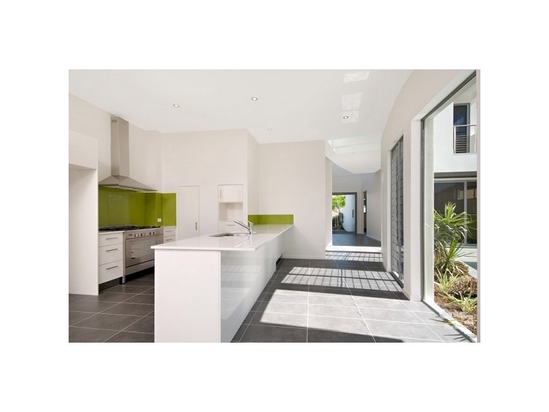 5 Cobblestone, Peregian Springs QLD 4573