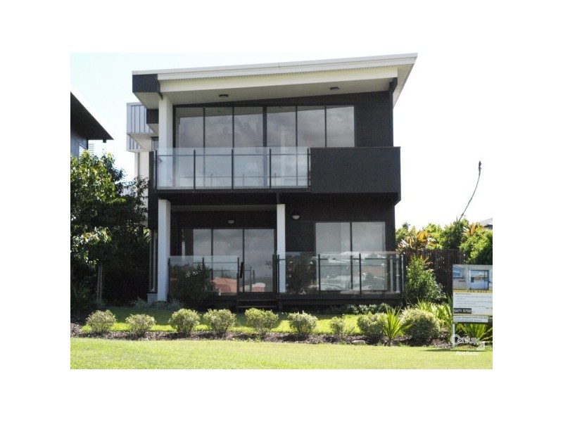 2/2 Balgownie Drive, Peregian Springs QLD 4573