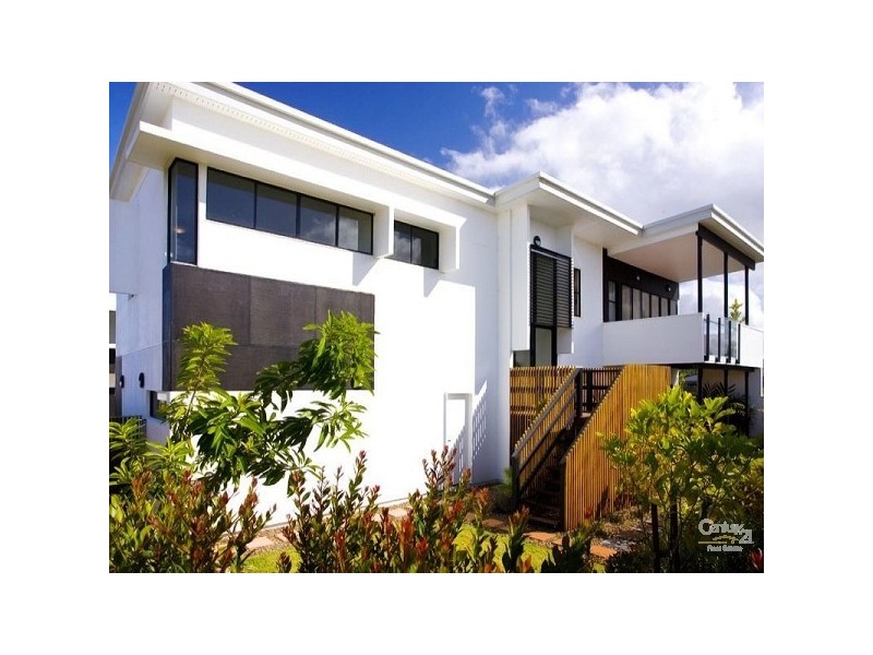 2/2 Balgownie Drive, Peregian Springs QLD 4573