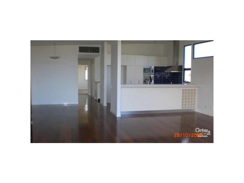 2/2 Balgownie Drive, Peregian Springs QLD 4573