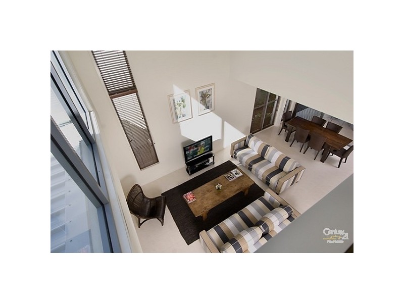 2/66 The Avenue, Peregian Springs QLD 4573