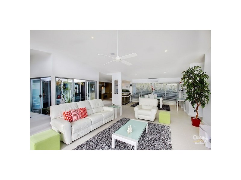 110 The Avenue, Peregian Springs QLD 4573