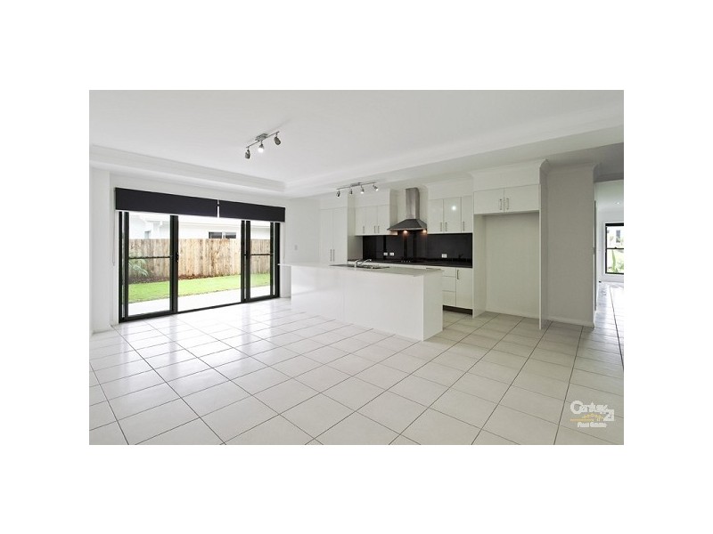 2 Tarshaw Street, Bli Bli QLD 4560