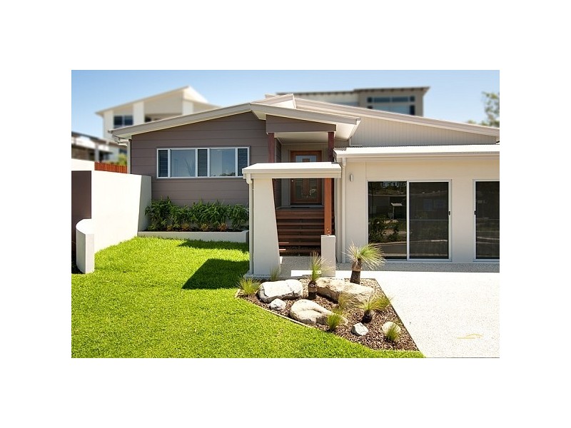 202 The Avenue, Peregian Springs QLD 4573