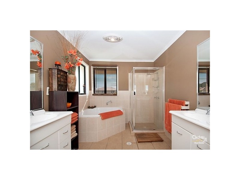 33 Crestview Drive, Peregian Springs QLD 4573