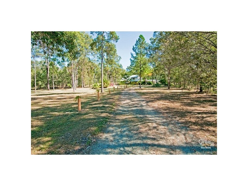 329 Lance Road, North Maclean QLD 4280