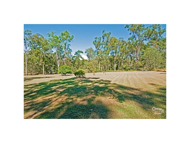 329 Lance Road, North Maclean QLD 4280