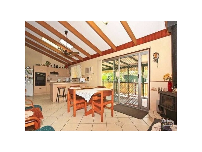 293 Lavelle Drive, Logan Village QLD 4207