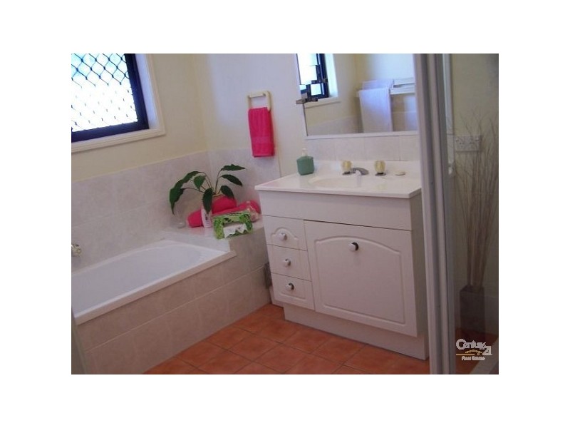 66 Evergreen Drive, South Maclean QLD 4280