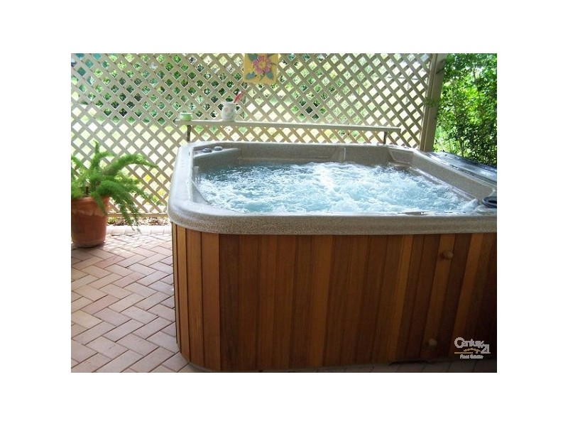 72 Glen Rd, Logan Reserve QLD 4133
